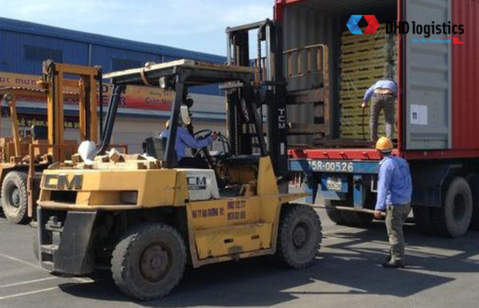 rút ruột container trả cont rỗng